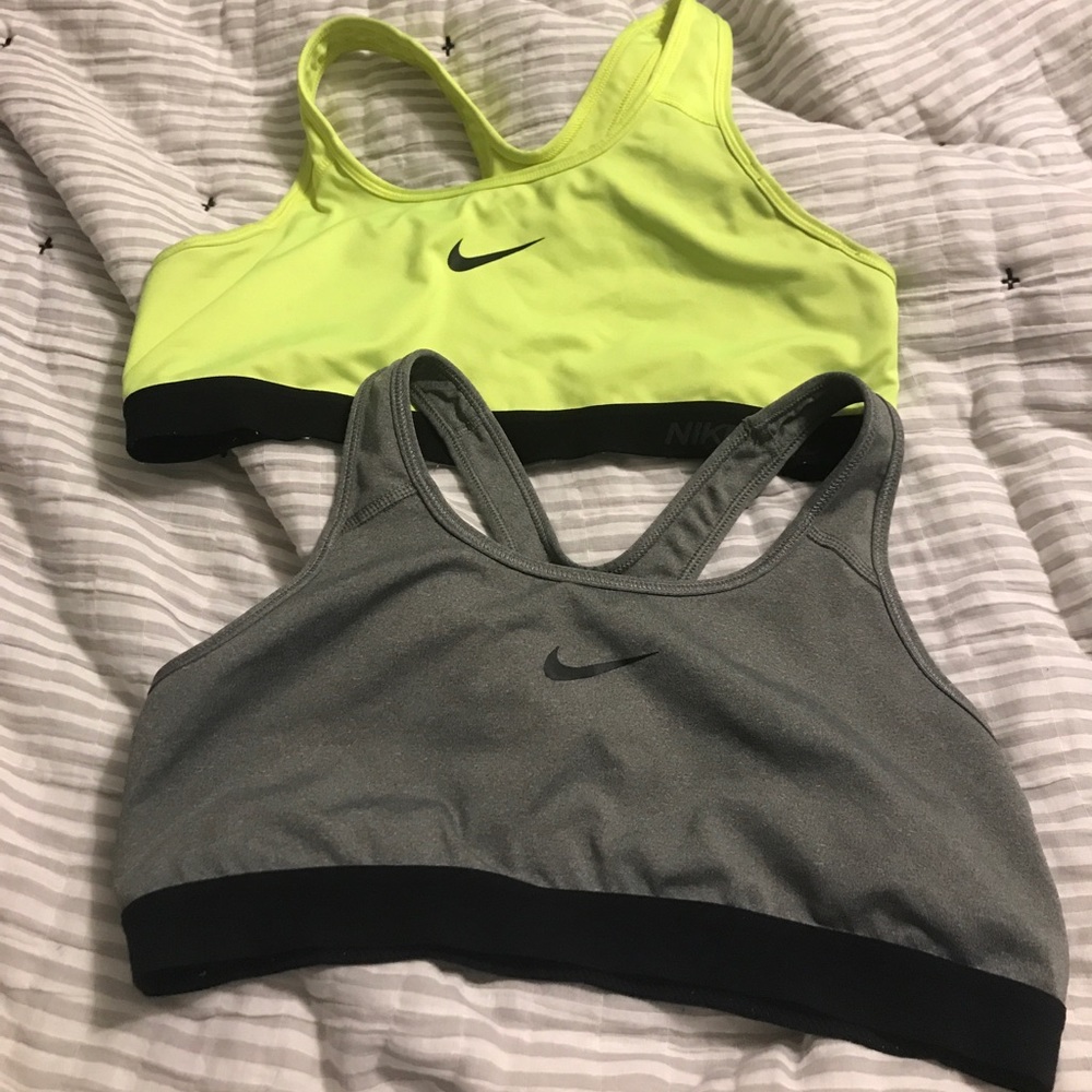 Nike pro sports bra